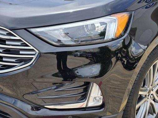 Agate Black Metallic 2024 Ford Edge Titanium