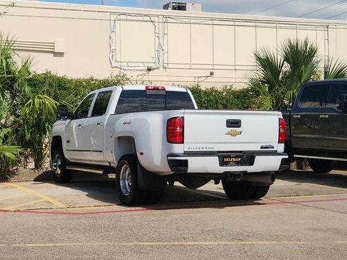 Summit White 2017 Chevrolet Silverado 3500 High Country