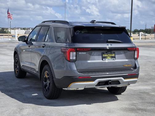 Carbonized Gray Metallic 2026 Ford Explorer Tremor