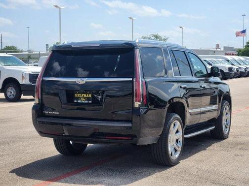 2020 Cadillac Escalade Luxury