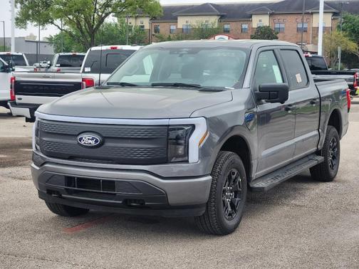 2025 Ford F-150 Lightning XLT