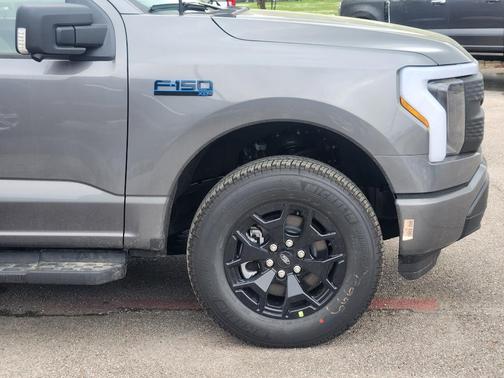 2025 Ford F-150 Lightning XLT