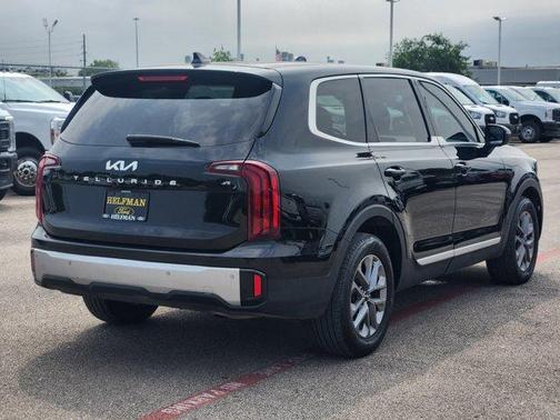 2023 Kia Telluride LX