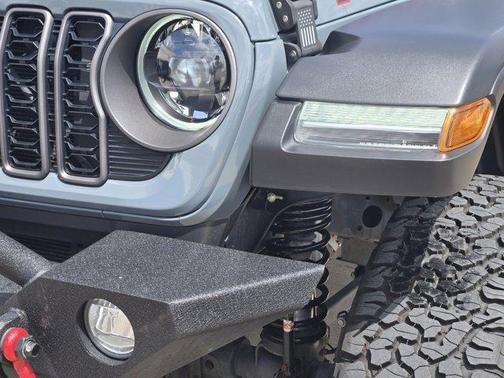 Anvil Clearcoat 2024 Jeep Gladiator Rubicon