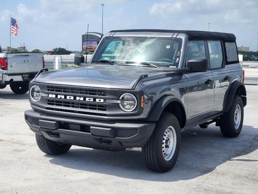 2025 Ford Bronco Base