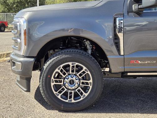 2026 Ford F-250 Platinum