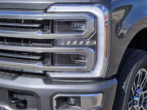 2026 Ford F-250 Platinum