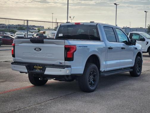 2025 Ford F-150 Lightning XLT