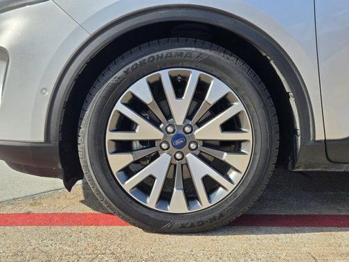 2020 Ford Escape Titanium Hybrid