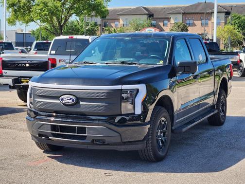 2025 Ford F-150 Lightning XLT