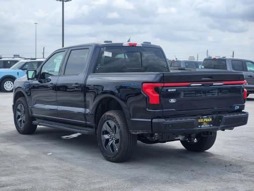 2025 Ford F-150 Lightning LARIAT