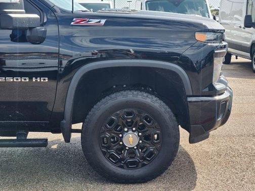 2025 Chevrolet Silverado 2500 Custom