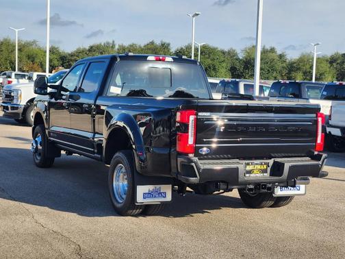 2025 Ford F-350 Platinum