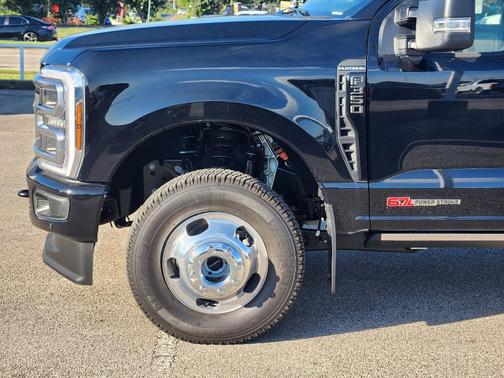 2025 Ford F-350 Platinum