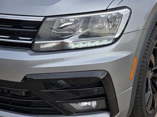 2021 Volkswagen Tiguan 2.0T SE R-Line Black