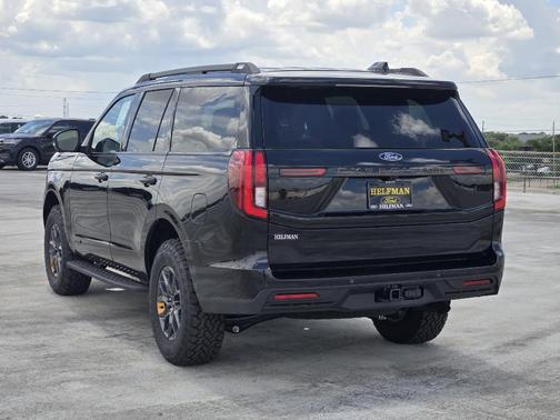 Agate Black Metallic 2026 Ford Expedition Tremor