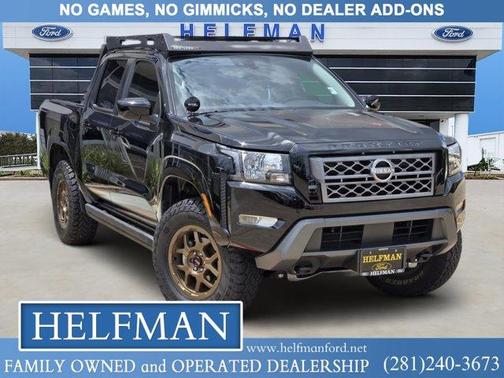 Black 2024 Nissan Frontier SV