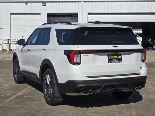2025 Ford Explorer ST