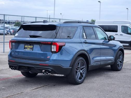 2025 Ford Explorer ST