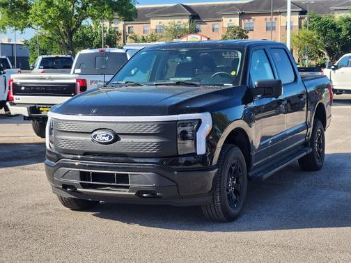 2025 Ford F-150 Lightning XLT