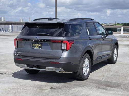 Carbonized Gray Metallic 2026 Ford Explorer Active