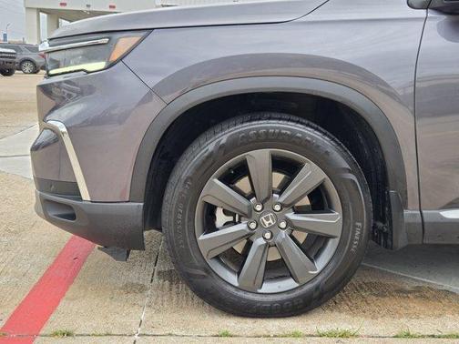 Modern Steel Metallic 2024 Honda Pilot EX-L 7-Passenger
