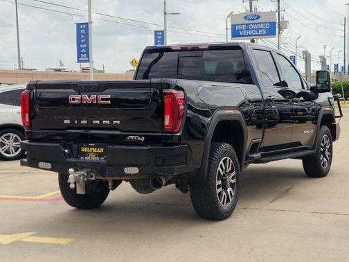 Ebony Twilight Metallic 2022 GMC Sierra 2500 AT4