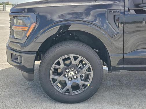 Agate Black Metallic 2026 Ford F-150 STX