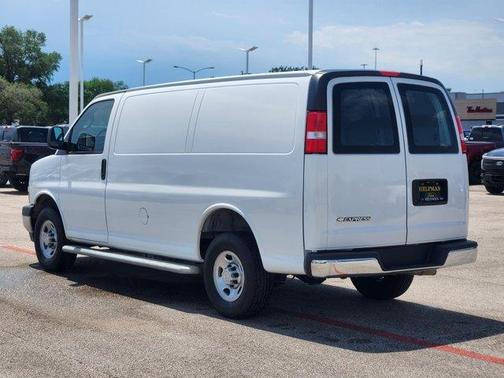 2022 Chevrolet Express 2500 Work Van