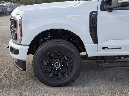 2026 Ford F-350 XLT