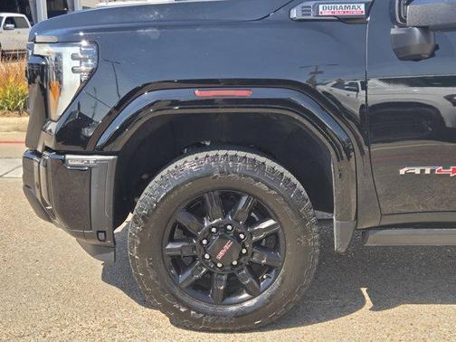 2024 GMC Sierra 2500 AT4