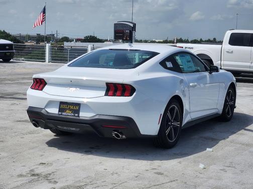 2025 Ford Mustang EcoBoost