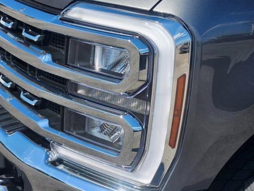 2025 Ford F-350 Lariat Super Duty