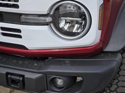 Ruby Red Metallic Tinted Clearcoat 2026 Ford Bronco Heritage Edition