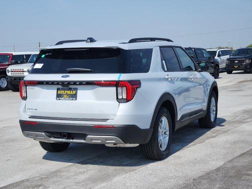 Space White Metallic 2026 Ford Explorer Active