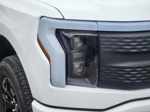 2025 Ford F-150 Lightning XLT