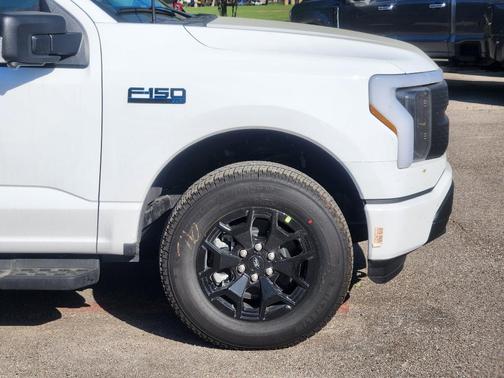 2025 Ford F-150 Lightning XLT