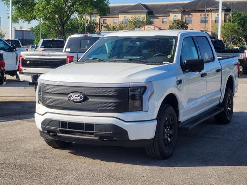 2025 Ford F-150 Lightning XLT