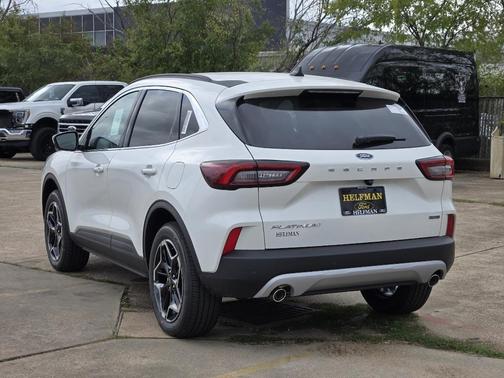 2026 Ford Escape Platinum