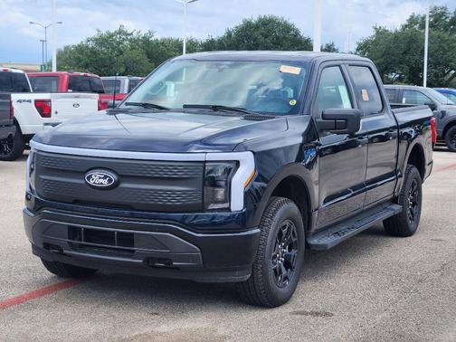 2025 Ford F-150 Lightning XLT