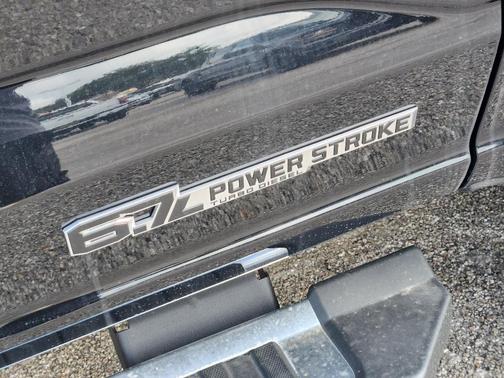2025 Ford F-350 Lariat Super Duty