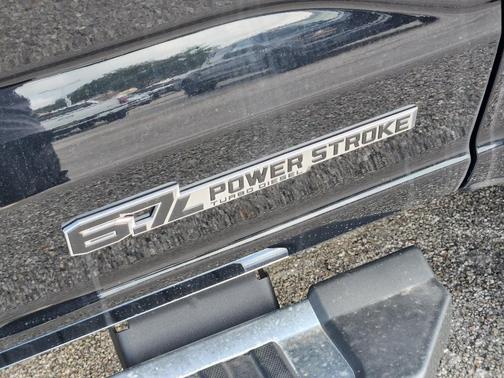 2025 Ford F-350 Lariat Super Duty