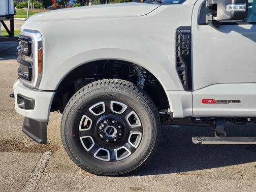 2026 Ford F-250 Platinum