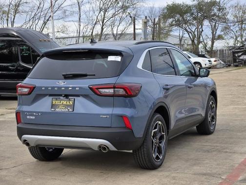 2026 Ford Escape Platinum