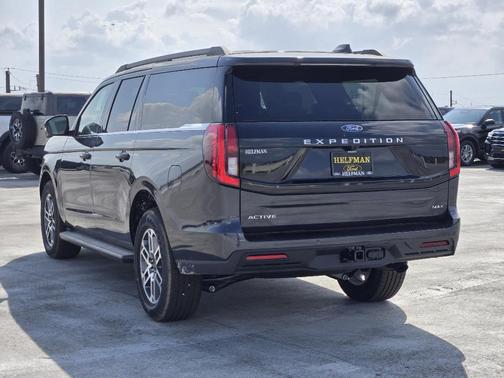 Dark Matter Gray Metallic 2026 Ford Expedition Max Active