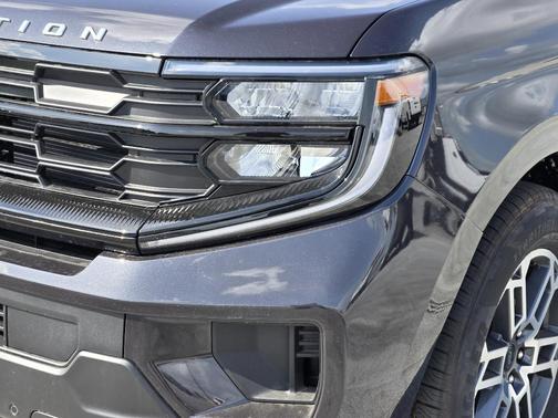 Dark Matter Gray Metallic 2026 Ford Expedition Max Active
