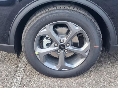 Agate Black Metallic 2026 Ford Escape ST-Line