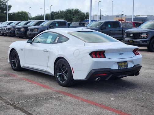 2025 Ford Mustang GT