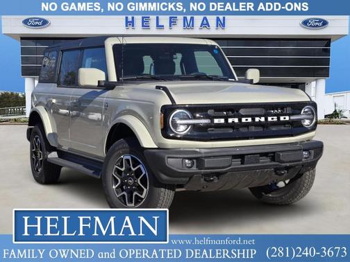 Desert Sand 2025 Ford Bronco Outer Banks