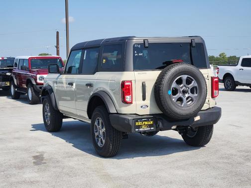 Desert Sand 2026 Ford Bronco Big Bend